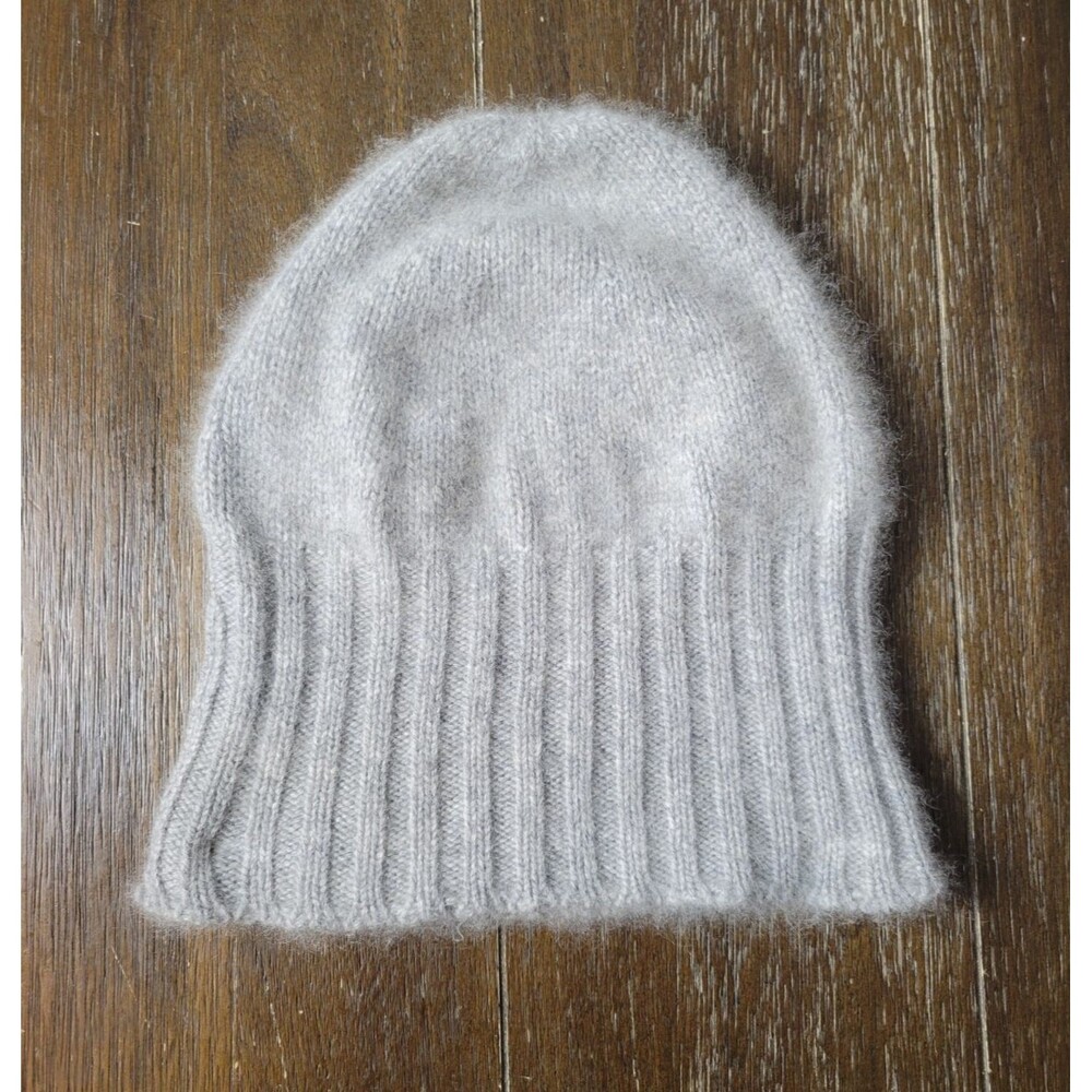 Banana Republic 100% Cashmere Beanie Hat
